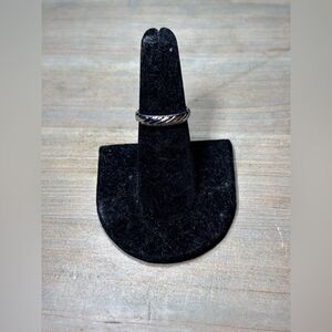 New! Textured Twist Silver Tone Ring Size 6.5 Costume Jewelry Hypoallergenic